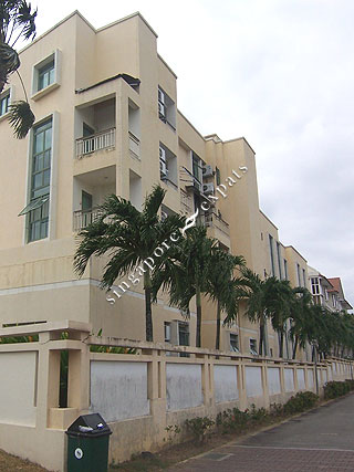 GOLD PALM MANSIONS