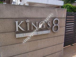 KING'S 8