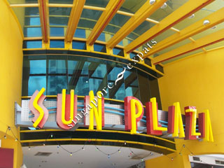 SUN PLAZA